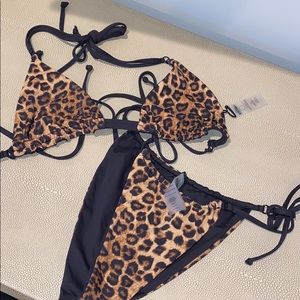 Hi hi tanga GOOD AMERICAN REVERSIBLE BIKINI